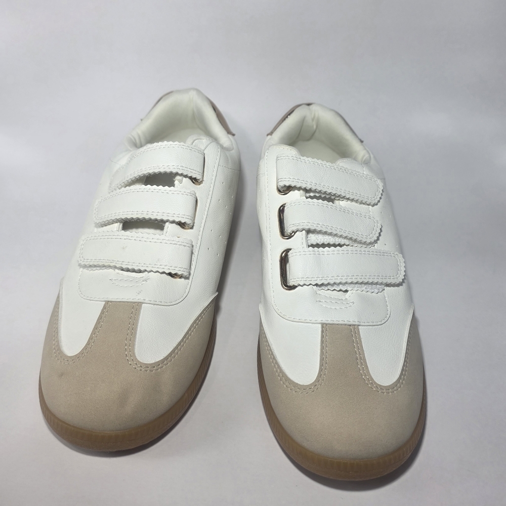 Dolce Vita Women’s Sneakers Size 8 White & Taupe Faux Leather Material  NEW